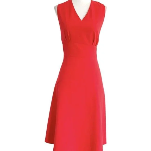 Calvin Klein Sleeveless V-Neck Amaranth Red Fit & Flare Woven Dress Size 10 - Picture 2 of 7